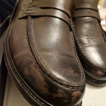 İki Kez Giyilen Ayakkabıda Renk Değişikliği Ve Çözüm Eksikliği