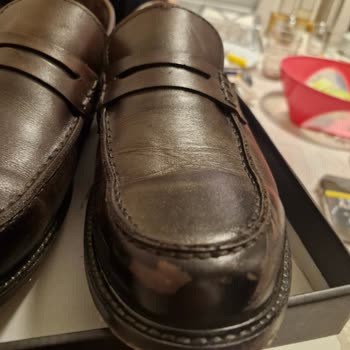 İki Kez Giyilen Ayakkabıda Renk Değişikliği Ve Çözüm Eksikliği