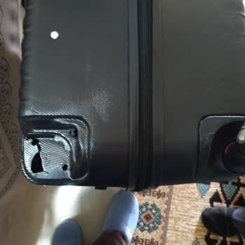 Ich kämpfe mit THY wegen beschädigtem Koffer, kein Entgegenkommen trotz Anruf und Beweisen