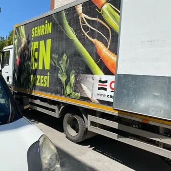 Sokağın Market Tarafından Kapatılması Mağduriyet Yaratıyor