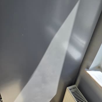 Buzdolabının Yan Kapakları Hasarlı Ve Müşteri Hizmeti Yetersiz