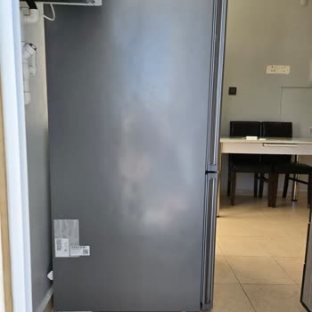 Buzdolabının Yan Kapakları Hasarlı Ve Müşteri Hizmeti Yetersiz