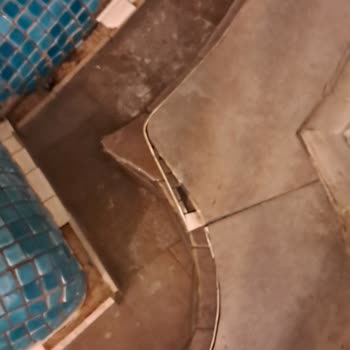 Havuzda Temizlik Ve Hijyen Sorunları, Yetersiz Soyunma Alanları