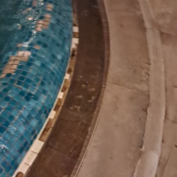 Havuzda Temizlik Ve Hijyen Sorunları, Yetersiz Soyunma Alanları