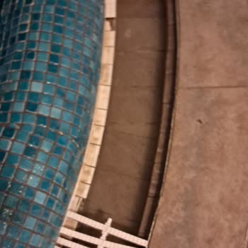 Havuzda Temizlik Ve Hijyen Sorunları, Yetersiz Soyunma Alanları