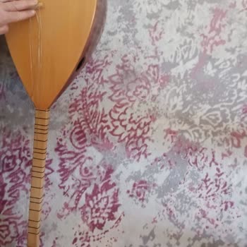 Epttavm Kargo Nedeniyle Kırık Ve Hasarlı Saz Teslimatı