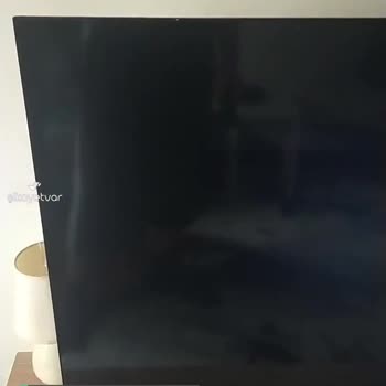 TCL TV Ekranında Beyaz Işıklar Gözüküyor!