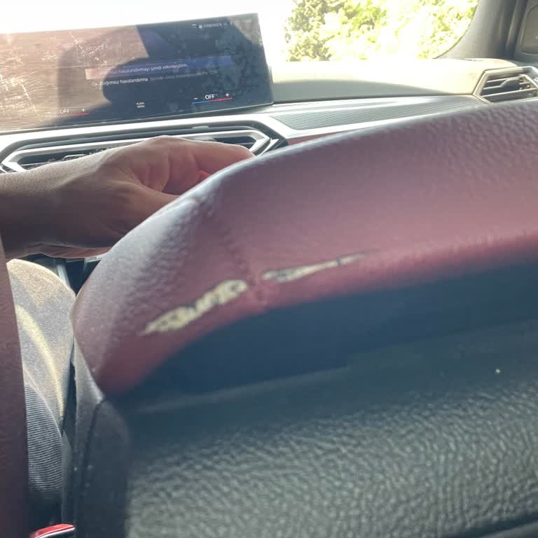 BMW Aracımın Deri Dikiş Açılması İçin 2 Yıldır Çözüm Bekliyorum