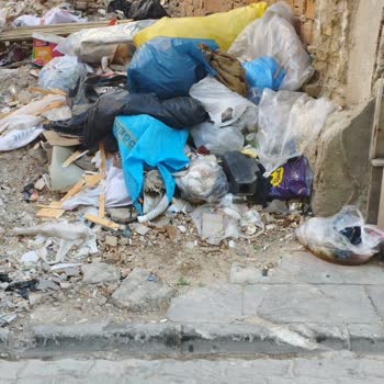 Konya Büyükşehir Belediyesi Sabahları Yanık Koku Ve Yüksek Müzik Rahatsızlığı