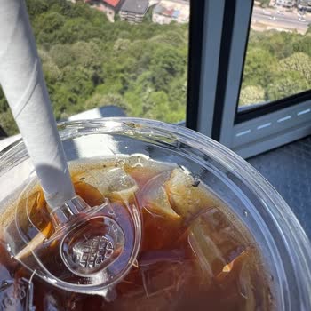 Starbucks'tan Aldığımız Kahvede Böcek Çıktı, Çözüm Sunulmadı