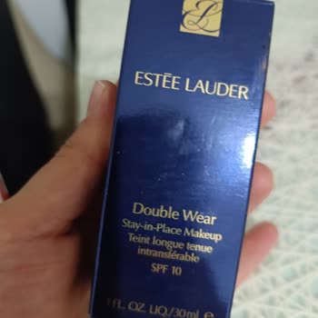 Base Estee Lauder Double Wear decepciona pese a su alto precio