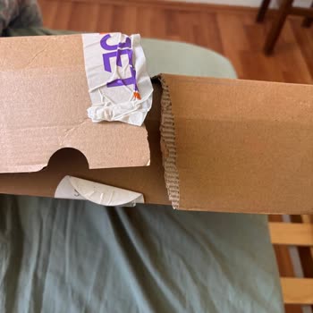 Kargom Açılmış Ve Yeniden Bantlanmış Olarak Teslim Edildi