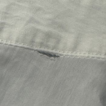 Aldığım Gömlek Yırtık Çıktı Mağaza Yardımcı Olmadı