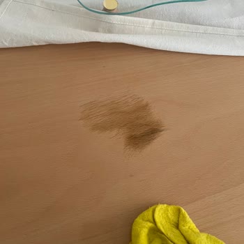 Mobilya Temizleyici Ürün Masamı Zarar Verdi