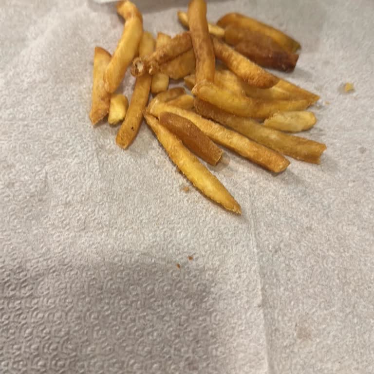 Popeyes'ten Aldığım Ekonomik Menüde Sağlıksız Patates Hayal Kırıklığı Yarattı