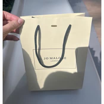 Poca durabilidad de perfume Jo Malone y negación de cambio en tienda