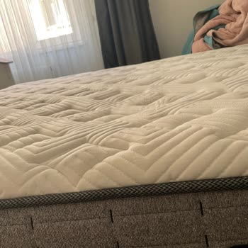 Yeni Alınan Yatakta Kısa Sürede Çökme Ve Ücretli Servis Sorunu