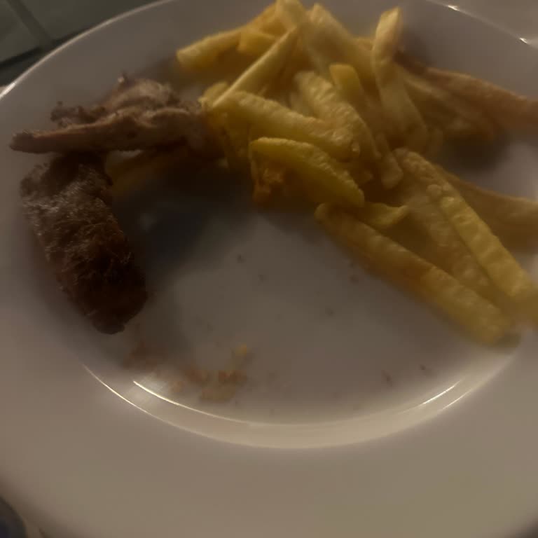 Turunç Resort Hotel mit ETS gebucht, enttäuschendes Essen & schlechter Service!