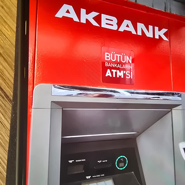 Akbank ATM'lerinde Sürekli Para Sıkışması Ve Geciken Para İadesi Sorunu