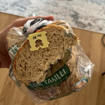 UNO Ekmeklerde Son Kullanma Tarihinden Önce Küflenme Ve Sağlık Riski