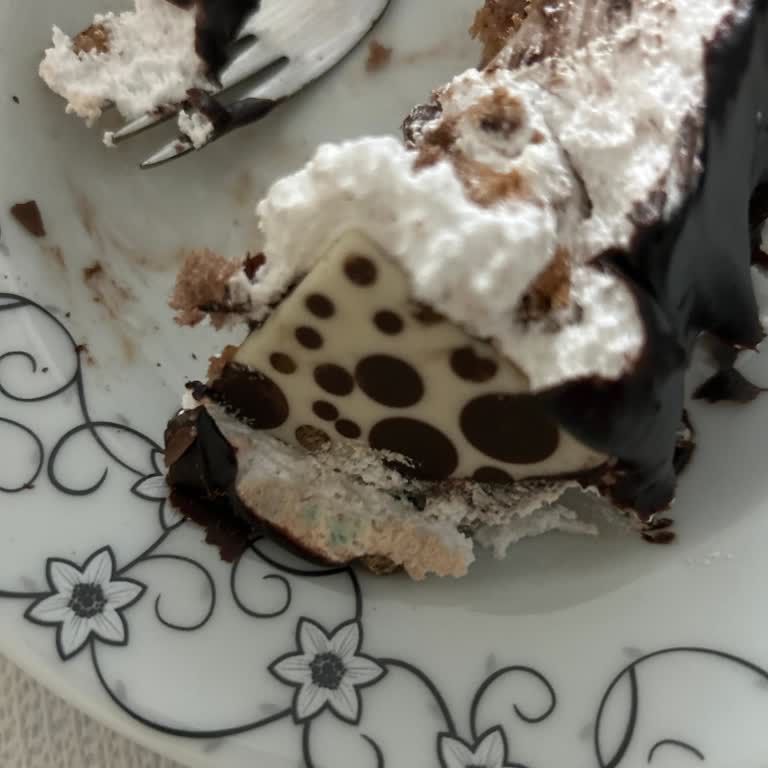 Pasta Pare'den Aldığım Pasta Küflü Çıktı