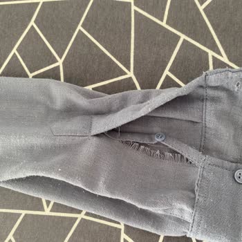 DeFacto'dan Aldığım Ürün Kısa Sürede Yırtıldı Ve Parçalandı