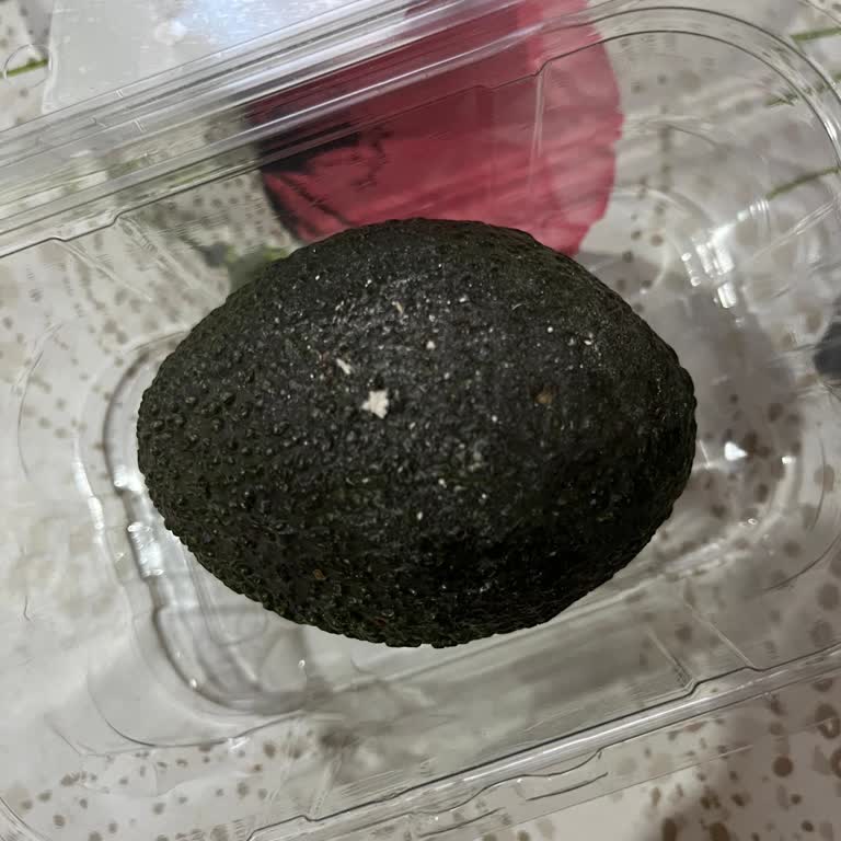 Küflenmiş Avokado Ve Son Tüketim Tarihi Yakın Kahveler İçin İade Sorunu