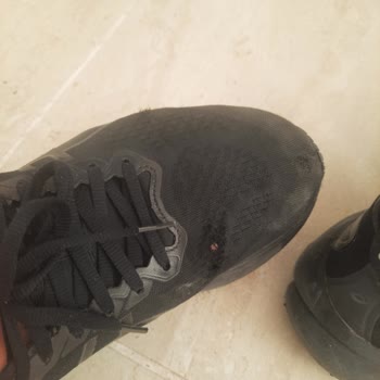 Pahalı Ayakkabı Kısa Sürede Deforme Oldu