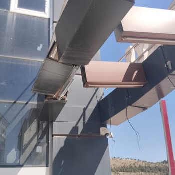 Adore Mobilya Teslimat Sırasında Oluşan Zararın Karşılanmaması Ve İlgisiz Müşteri Hizmetleri