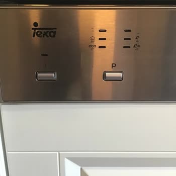 Teka Bulaşık Makinesinde Kronik Panel Silinmesi Ve Sepet Paslanması Sorunu