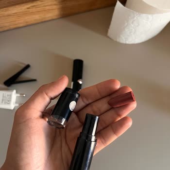 Aldığım Üç Flormar Rujun Hepsi Kırık Çıktı, Firma Dönüş Yapmıyor