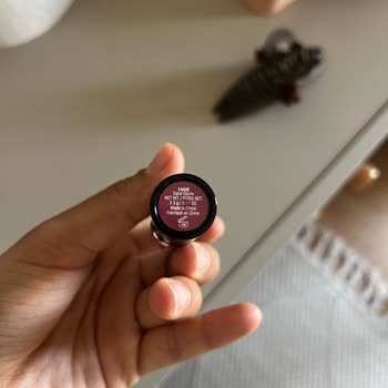 Aldığım Üç Flormar Rujun Hepsi Kırık Çıktı, Firma Dönüş Yapmıyor