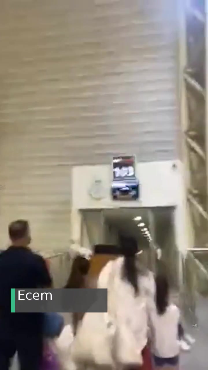 Sunexpress Uçağın Her Zamanki Gecikmesi videonun kapak resmi