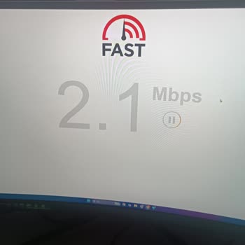 İnternet Hızı Sürekli Düşük, Müşteri Hizmetleri Ulaşılamıyor