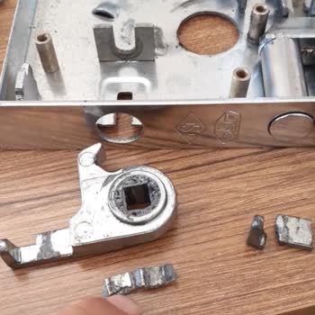 DAF Kapı Kilidi Kısa Sürede Kırıldı, Parça Temini Ve Servis Desteği Sağlanmıyor