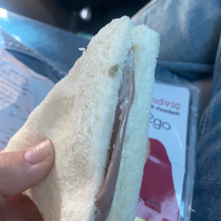 Shell İstasyonundan Alınan Sandviç Küflü Çıktı