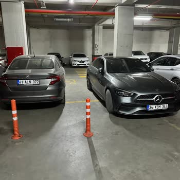 Sinpaş Sancaktepe Metrolife'ta Otopark Sorunu Ve Yönetimin İlgisizliği