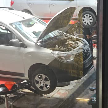 Bakım Sonrası Araçta Sarsıntı Ve Antifiriz Hatası: İlgisiz Ve Kaba Hizmet