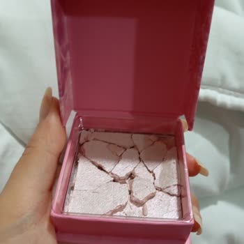 Kırık Ve Hasarlı Kozmetik Ürünler Nedeniyle Mağduriyet Ve Çözüm Talebi