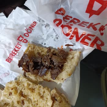 Bayat Ve Kurumuş Döner Satışıyla Kötü Müşteri Deneyimi