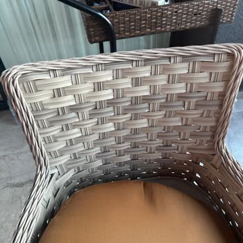 Bahçe Mobilyası Sandalyeleri Farklı Renklerde Teslim Edildi, Çözüm Yok