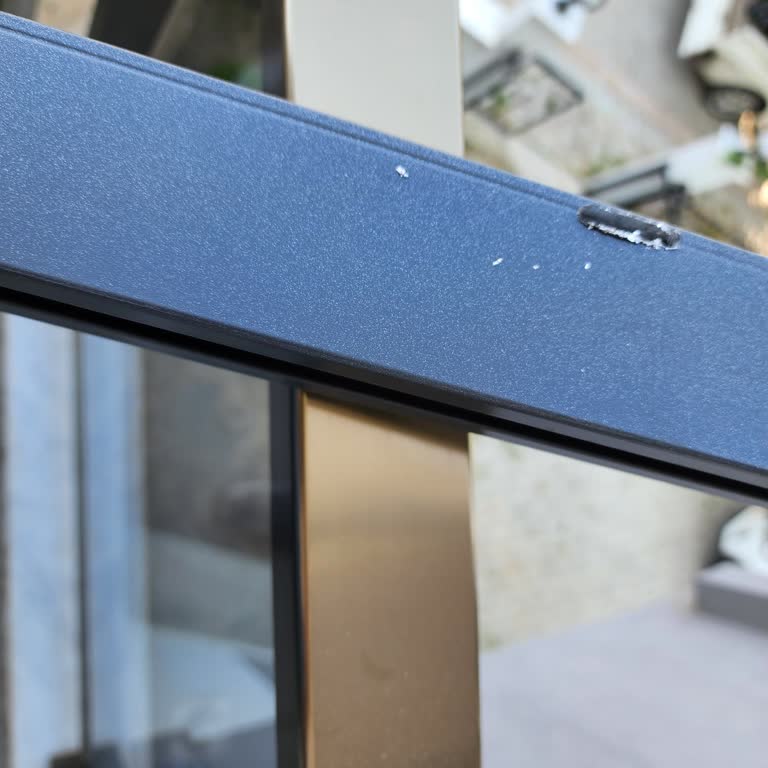 Cam Balkon Renk Hatası Ve Ek Maliyet Şoku: Müşteri Talepleri Göz Ardı Edildi