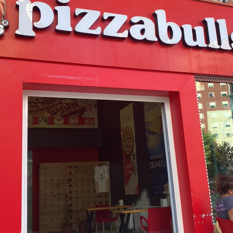 Yediğimiz Pizzadan Sonra Zehirlenme Ve Hijyen Sorunları Yaşadık