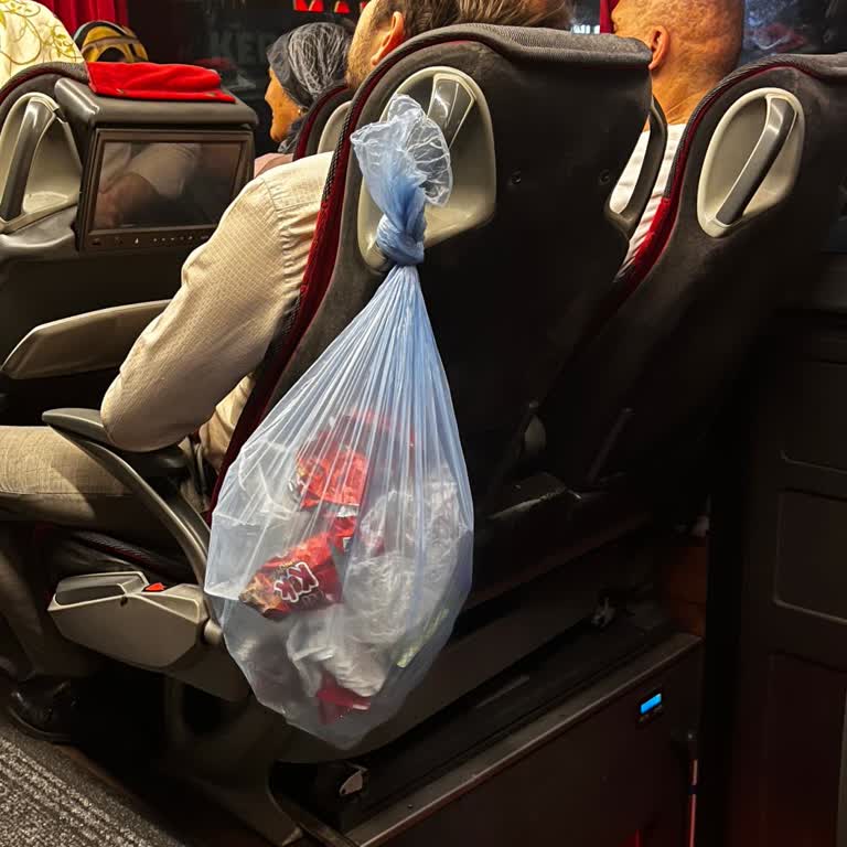 As Adana Seyahat Otobüs Yolculuğunda Hijyen Ve Konfor Sorunları Şaşkınlık Yarattı