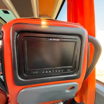 Klima Açılmayan Eski Ve Bakımsız Otobüste Zorlayıcı Yolculuk Deneyimi