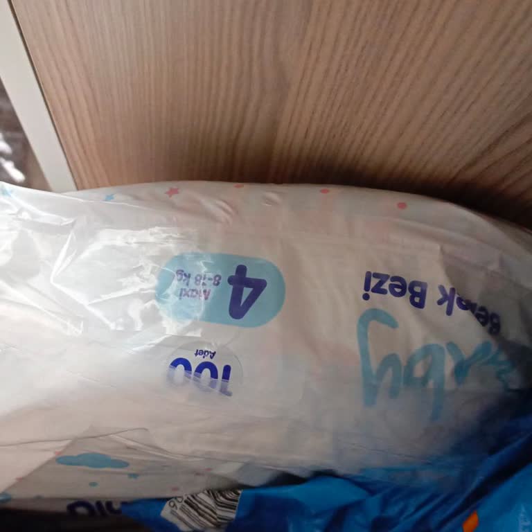 BİM'den Aldığım 100'lü Paket Bebek Bezi Hiç Sıvı Emmiyor