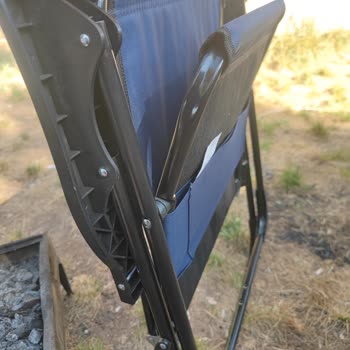 İlk Kullanımda Eğilen Sandalye Hayal Kırıklığı Yarattı