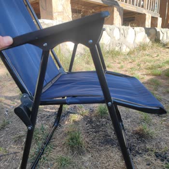 İlk Kullanımda Eğilen Sandalye Hayal Kırıklığı Yarattı