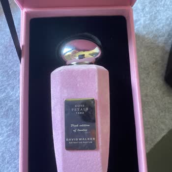 Satın Aldığım Parfüm Mağazada Denediğim Gibi Kokmuyor, Değişim Yapılmıyor