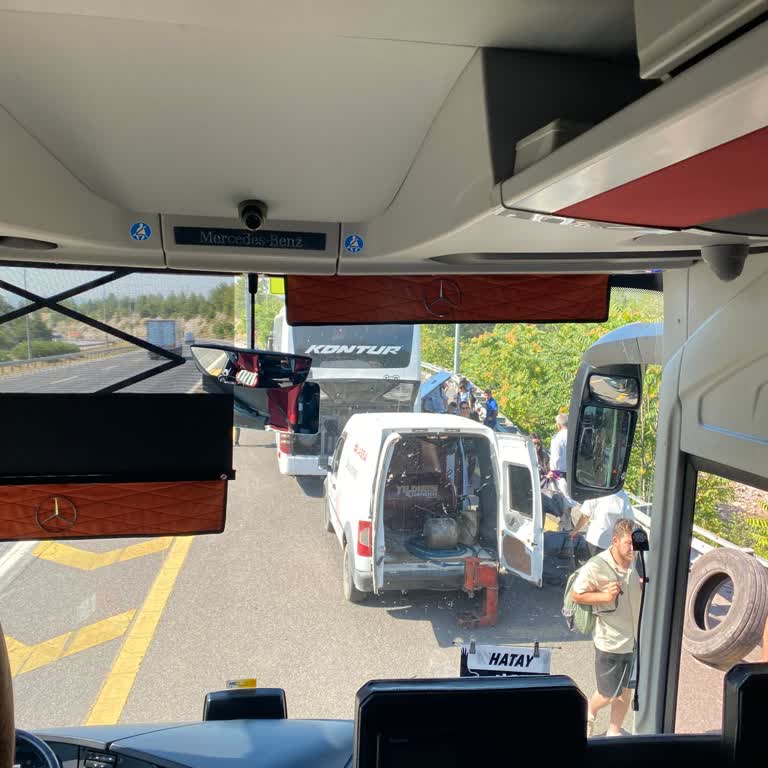 Otobüs Arızası Ve Güzergah Değişikliğiyle Yaşanan Mağduriyet